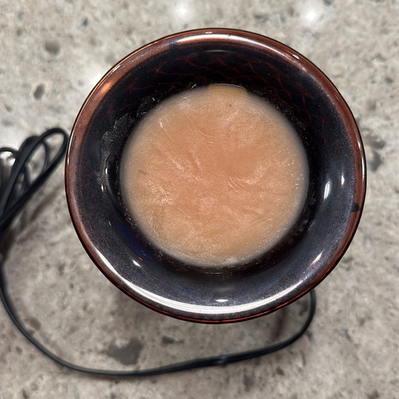 Scentsy Warmer Brown and Gold - Picture 2 of 2